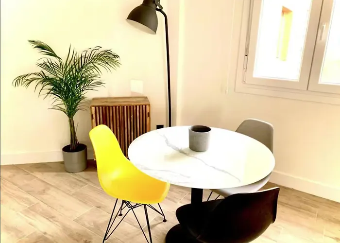 Luminoso En * San Sebastián